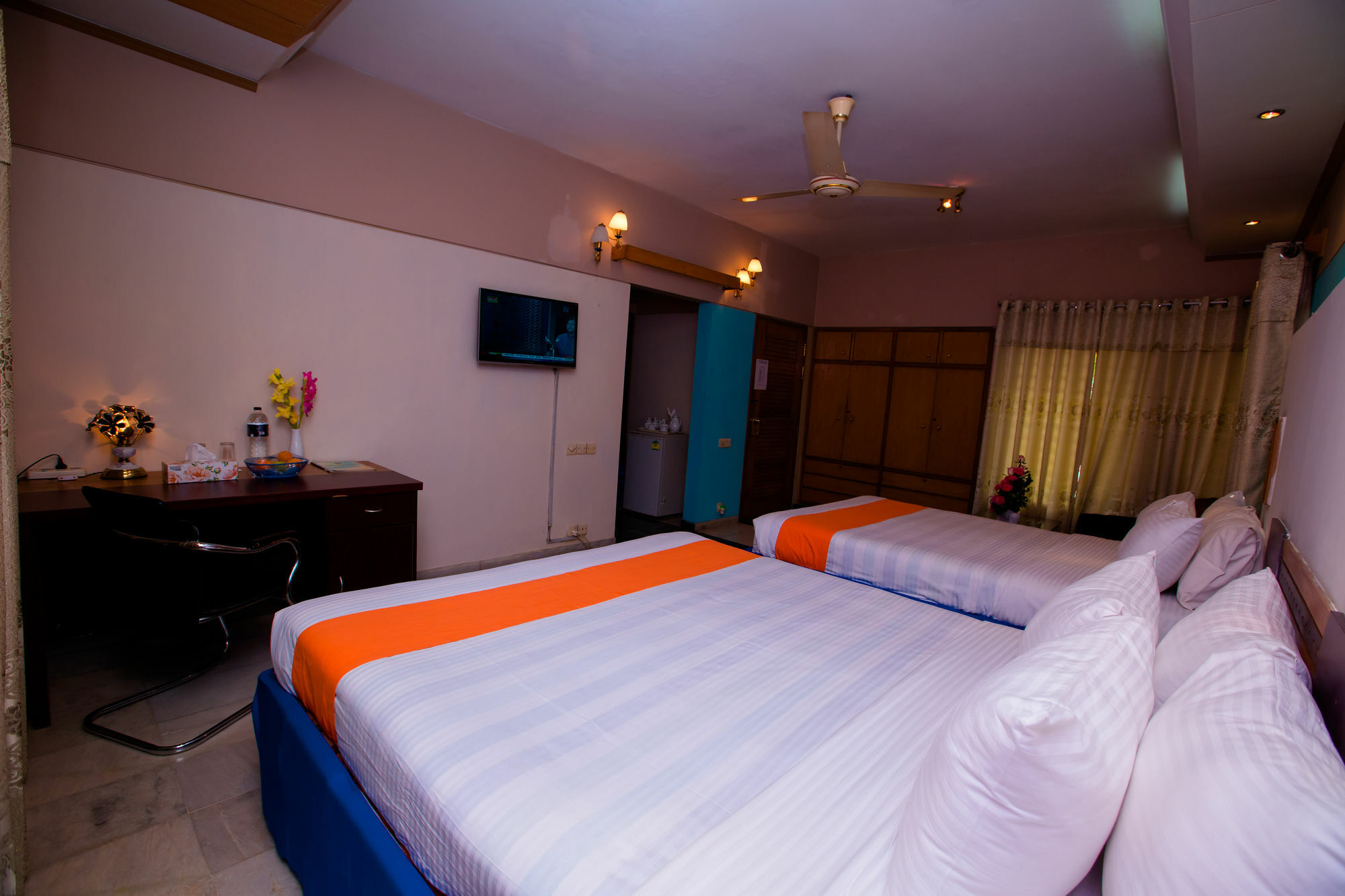 Hotel Golden Deer 达卡 外观 照片